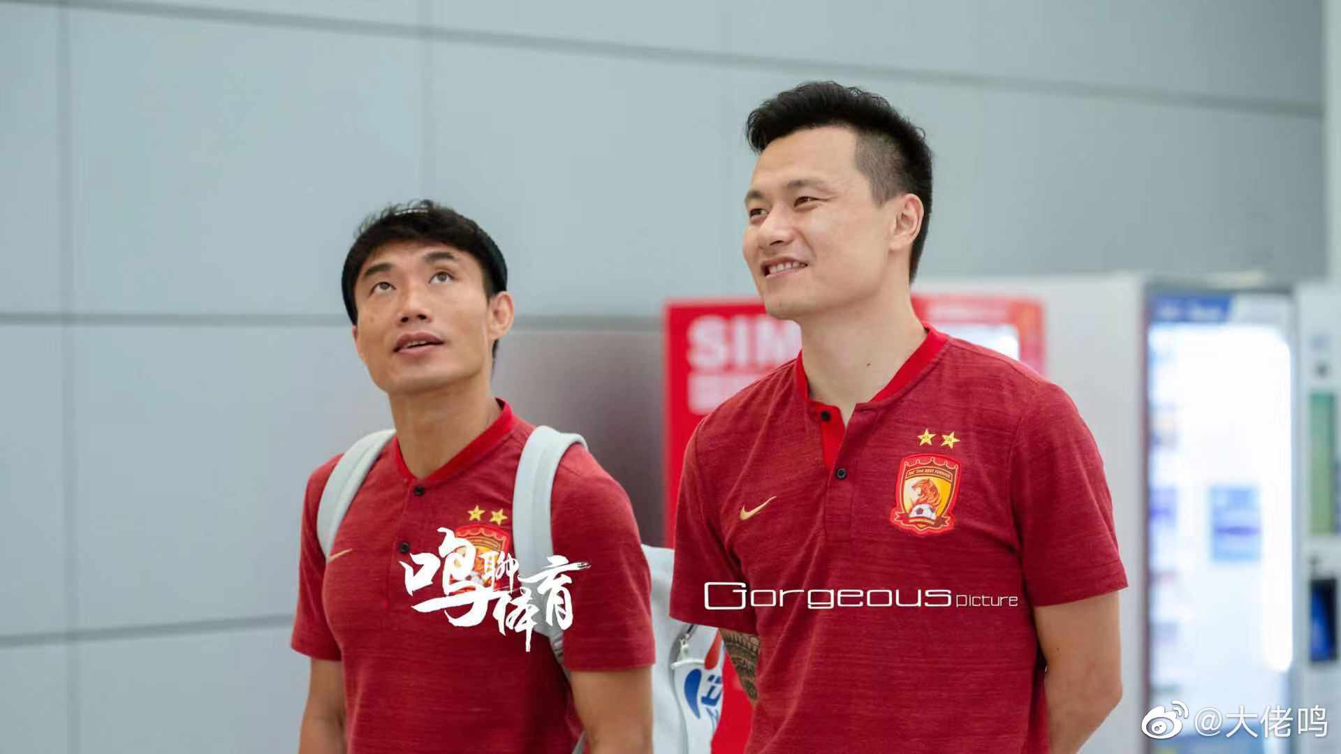 九游官网-今晨亚冠焦点战，深圳男篮刷新队史纪录，质疑声仍在，控场能力受关注(男篮亚冠联赛历届冠军是谁)